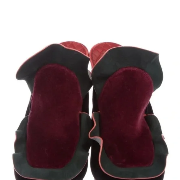 Fendi Black and Burgundy Suede Ruffle Mules - Picture 7 of 15